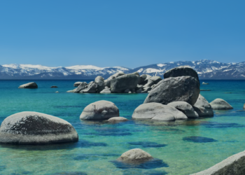 Hotshot Snapchat Founders Face a Dilemma: Lie Low or Live Large?